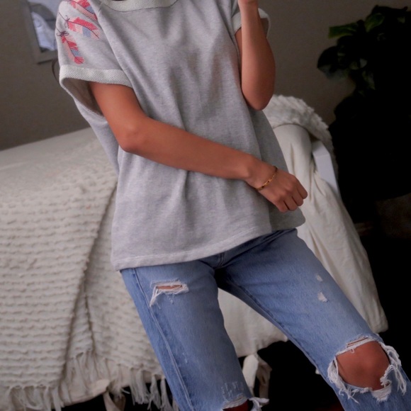 Anthropologie Tops - Anthropologie White Crow Feather Sweatshirt Top